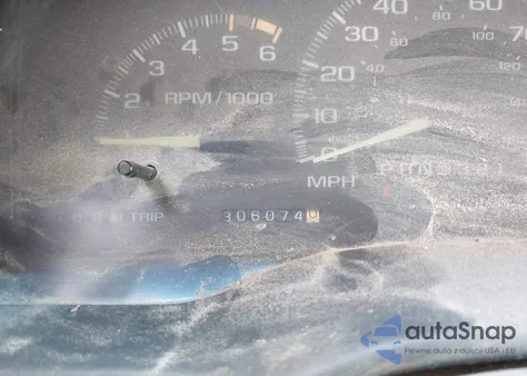 1996 GMC Sierra K1500 z USA, uszkodzony, nr VIN 2GTEK19RXT1559345